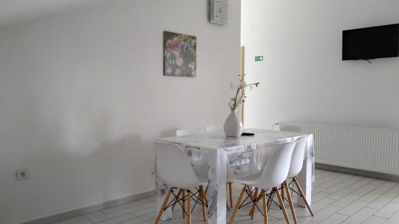 Premium Apartments Adore نوفاليا المظهر الخارجي الصورة